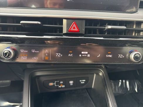 Used 2025 Kia K5 LXS image 25