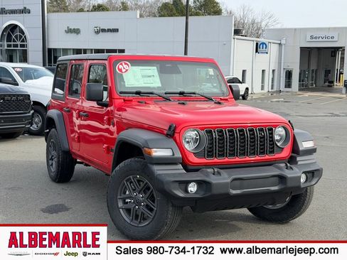 Used 2026 Jeep Wrangler Unlimited Sport AWD/4WD image 1