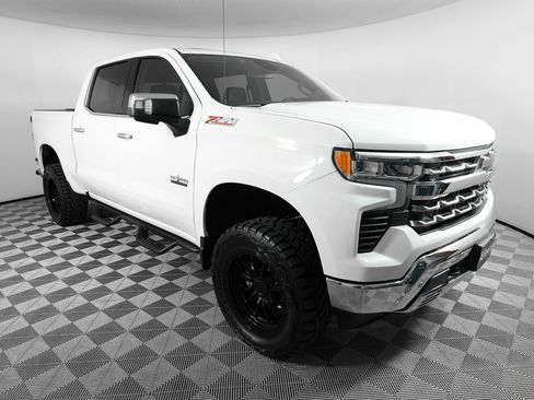 Used 2025 Chevrolet Silverado 1500 LTZ w/ LTZ Premium Texas Edition image 3
