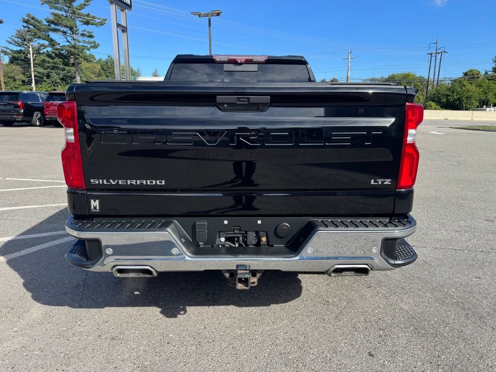 Used 2020 Chevrolet Silverado 1500 LTZ w/ LTZ Plus Package AWD/4WD image 5