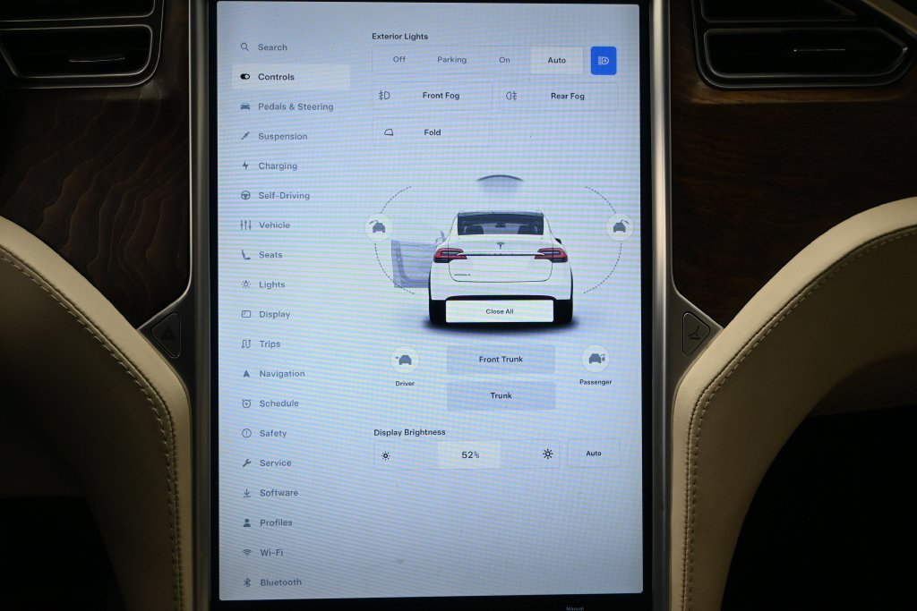 Used 2018 Tesla Model X 100D AWD/4WD image 19
