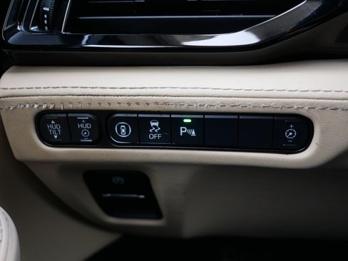 Used 2024 Acura MDX SH-AWD w/ Advance Package image 26