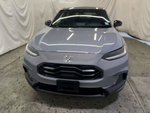 Used 2023 Honda HR-V Sport image 3