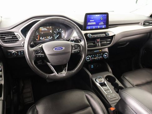 Used 2021 Ford Escape SEL image 2