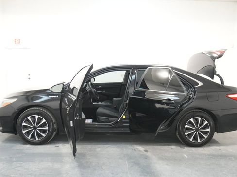 Used 2017 Toyota Camry LE image 21