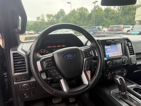 Used 2019 Ford F150 XLT w/ Equipment Group 302A Luxury AWD/4WD image 10