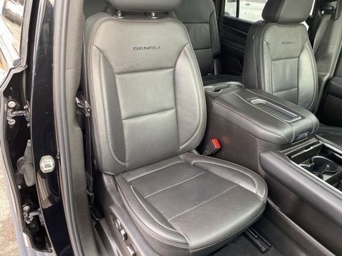 Used 2021 GMC Yukon XL Denali w/ Advanced Technology Package image 40