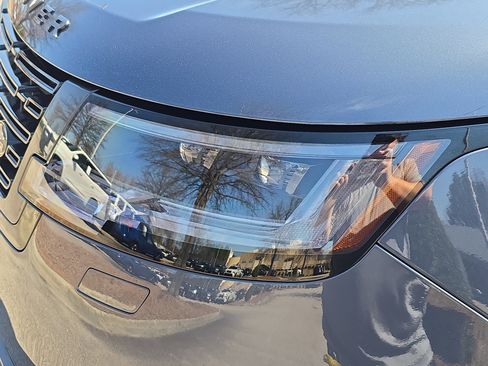 New 2026 Land Rover Range Rover Long Wheelbase SE image 31