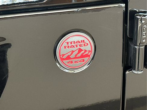 New 2025 Jeep Wrangler Rubicon w/ XTREMEE 35" Tire Package image 16