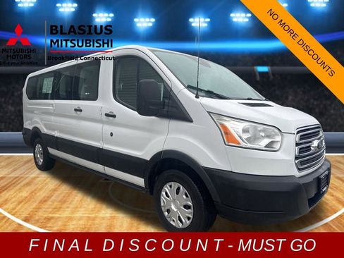 Used 2019 Ford Transit 350 XLT image 5