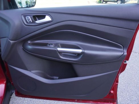 Used 2018 Ford Escape SE AWD/4WD image 14