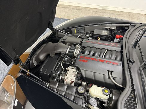 Used 2008 Chevrolet Corvette Convertible w/ Preferred Equipment Group RWD image 23