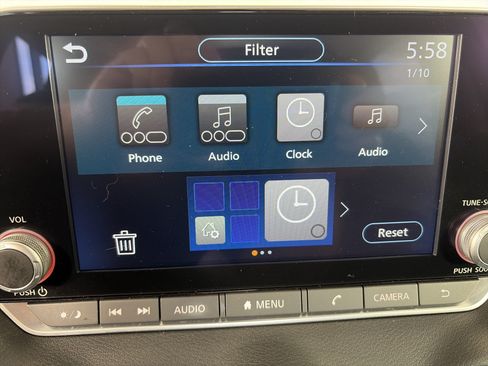 Certified 2024 Nissan Sentra SR FWD image 18