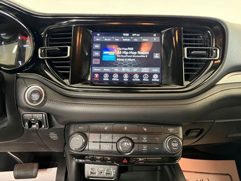 Used 2024 Dodge Durango SXT w/ SXT Blacktop Group image 14