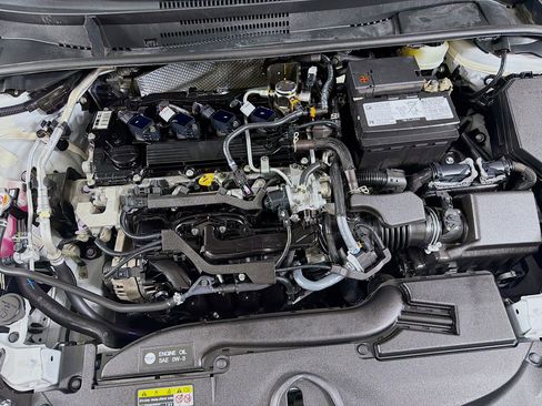 Used 2024 Toyota Corolla LE FWD image 32