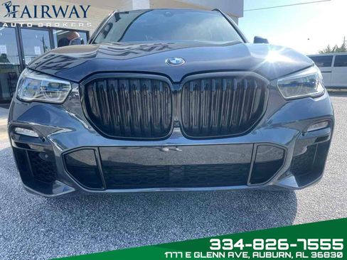 Used 2020 BMW X5 M50i w/ Executive Package image 3