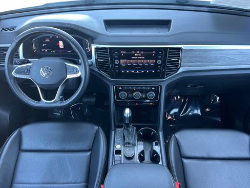 Used 2022 Volkswagen Atlas Cross Sport SE AWD/4WD image 10