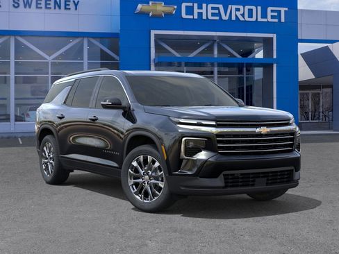 New 2026 Chevrolet Traverse LT image 7