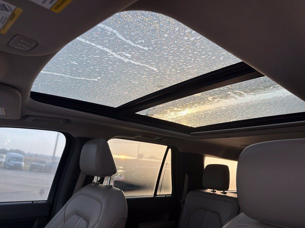 Used 2021 Ford Expedition Max Limited AWD/4WD image 30