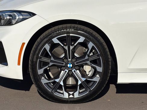 Used 2025 BMW 330i 330i w/ Premium Package image 38