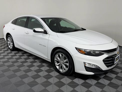 Used 2024 Chevrolet Malibu LT w/ LPO, Floor Liner Package FWD image 6
