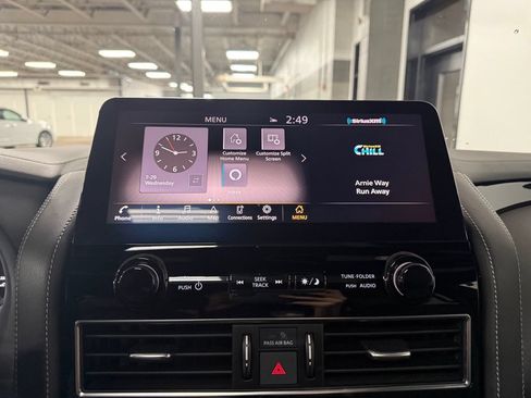Used 2023 INFINITI QX80 Sensory w/ Cargo Package AWD/4WD image 13