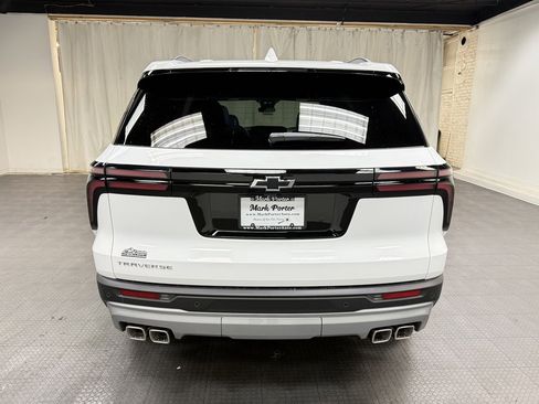 New 2026 Chevrolet Traverse LT w/ LPO, Floor Liner Package image 4