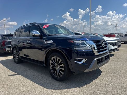 Used 2024 Nissan Armada Platinum w/ Captain's Chairs Package AWD/4WD image 3