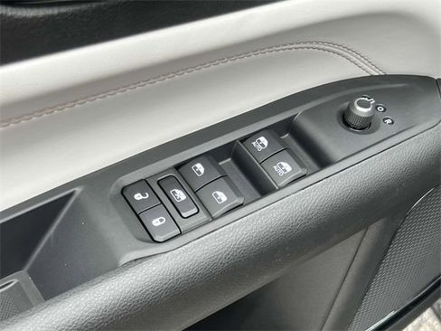 New 2025 Jeep Compass Limited w/ Elite Group image 17