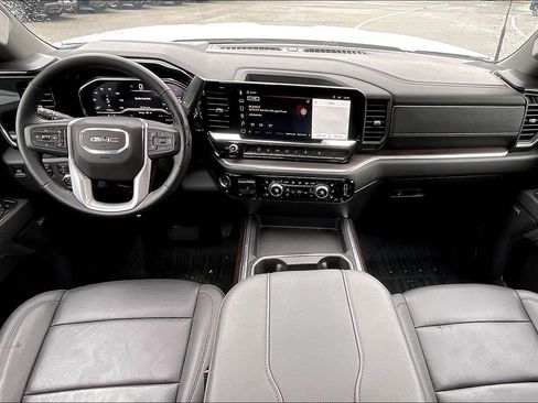Used 2025 GMC Sierra 3500 SLT w/ SLT Premium Package AWD/4WD image 14