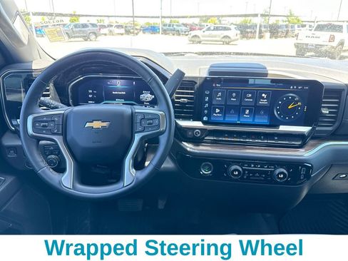 Used 2024 Chevrolet Silverado 1500 LT AWD/4WD image 11