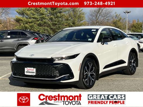 Certified 2026 Toyota Crown XLE image 1