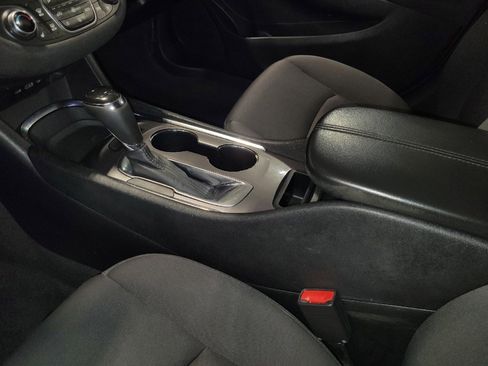 Used 2020 Chevrolet Malibu LT FWD image 26