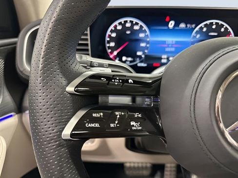 Certified 2025 Mercedes-Benz GLS 450 4MATIC image 19