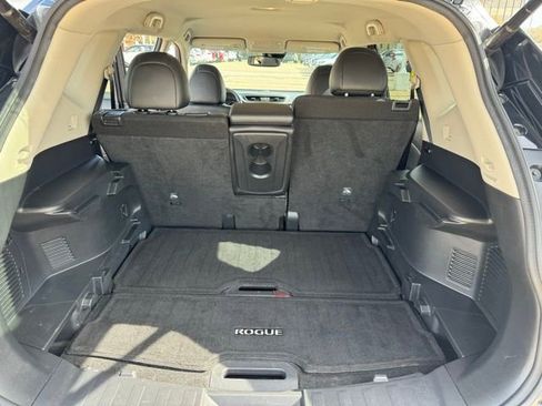 Used 2020 Nissan Rogue SL AWD/4WD image 9