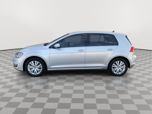 Used 2015 Volkswagen e-Golf Limited Edition image 4