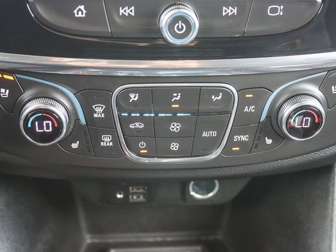 Used 2020 Chevrolet Traverse Premier w/ Redline Edition image 32