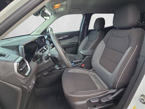 Used 2024 Chevrolet TrailBlazer LT FWD image 15