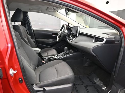 Used 2020 Toyota Corolla LE image 39