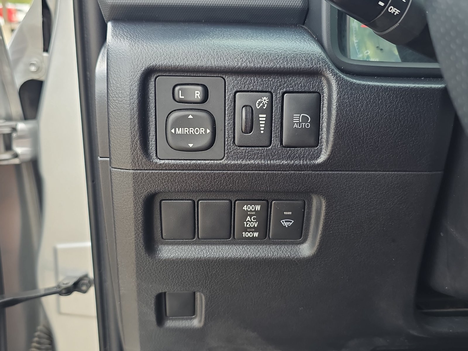 Used 2023 Toyota 4Runner SR5 AWD/4WD image 23