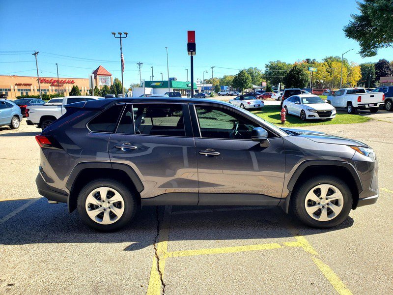 Used 2025 Toyota RAV4 LE FWD image 4