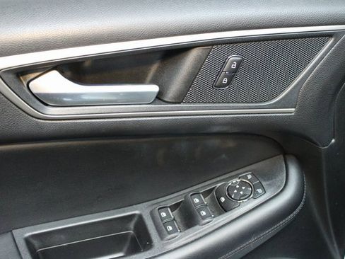 Used 2022 Ford Edge SEL w/ Convenience Package image 14