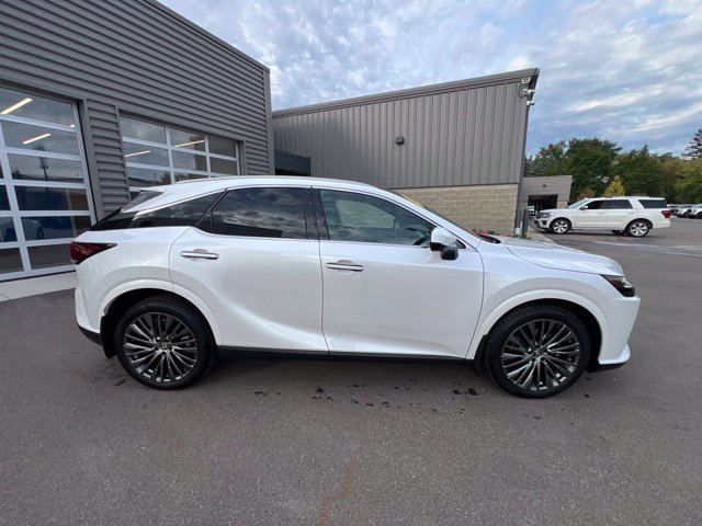 Used 2025 Lexus RX 350 AWD w/ Convenience Package image 4