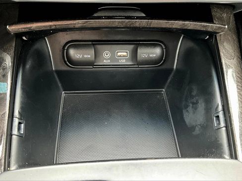 Used 2016 Kia Sorento EX image 32