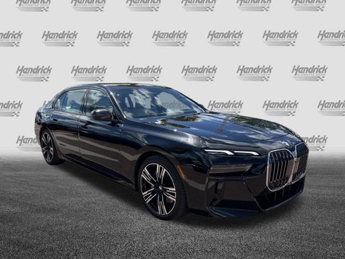 Certified 2025 BMW 740i RWD image 2