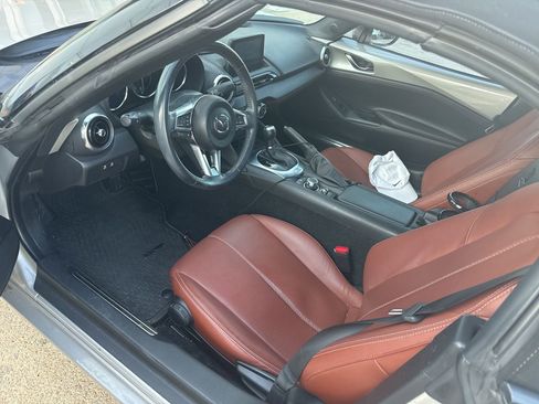 Used 2023 MAZDA MX-5 Miata Grand Touring w/ Weather Package RWD image 5