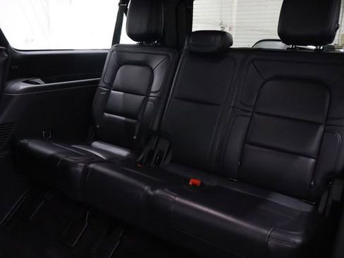 Used 2021 Lincoln Navigator L Reserve image 16