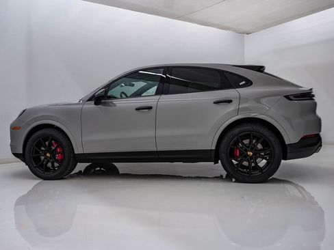 New 2026 Porsche Cayenne S AWD/4WD image 2