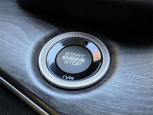 Used 2023 Jeep Grand Cherokee 4WD 4xe w/ Luxury Tech Group II image 36