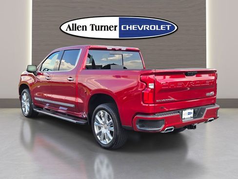 Used 2024 Chevrolet Silverado 1500 High Country w/ High Country Premium Package AWD/4WD image 8